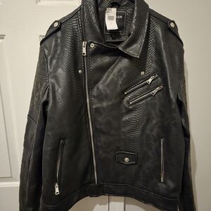 Stylish Black Textured Biker Jacket